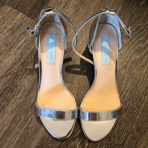 Betsey Johnson Blue Pearl Wedding Shoes - Picture 4 of 5